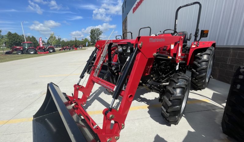 2023 Mahindra 4550 4WD ROPS GEAR full