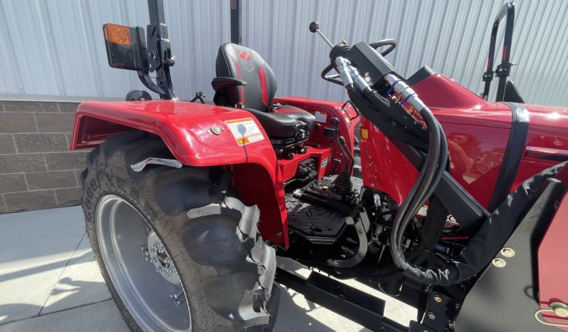2023 Mahindra 4550 4WD ROPS GEAR full