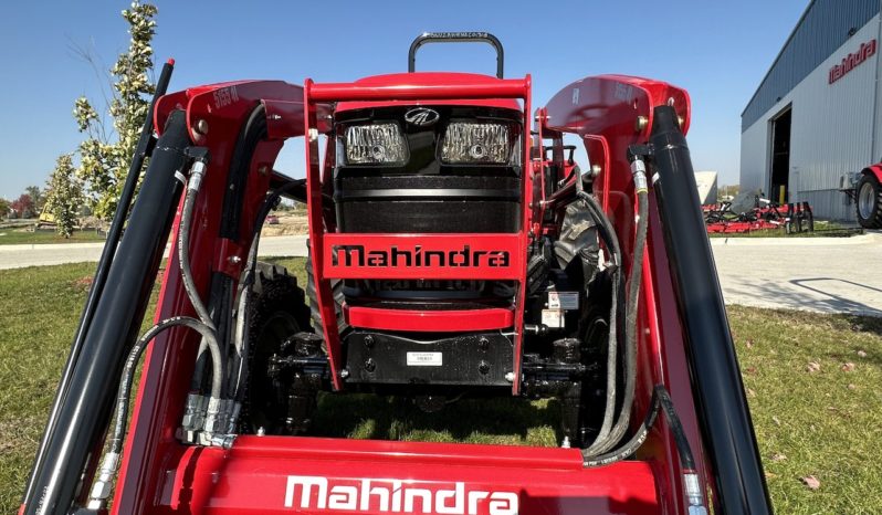 2023 Mahindra 5145 4WD ROPS Shuttle full