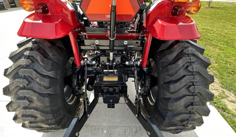 2023 Mahindra 1635 4WD ROPS SHUTTLE full