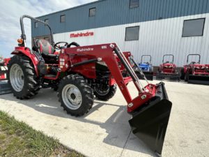 2023 Mahindra 1626 4WD ROPS HST AG Tires